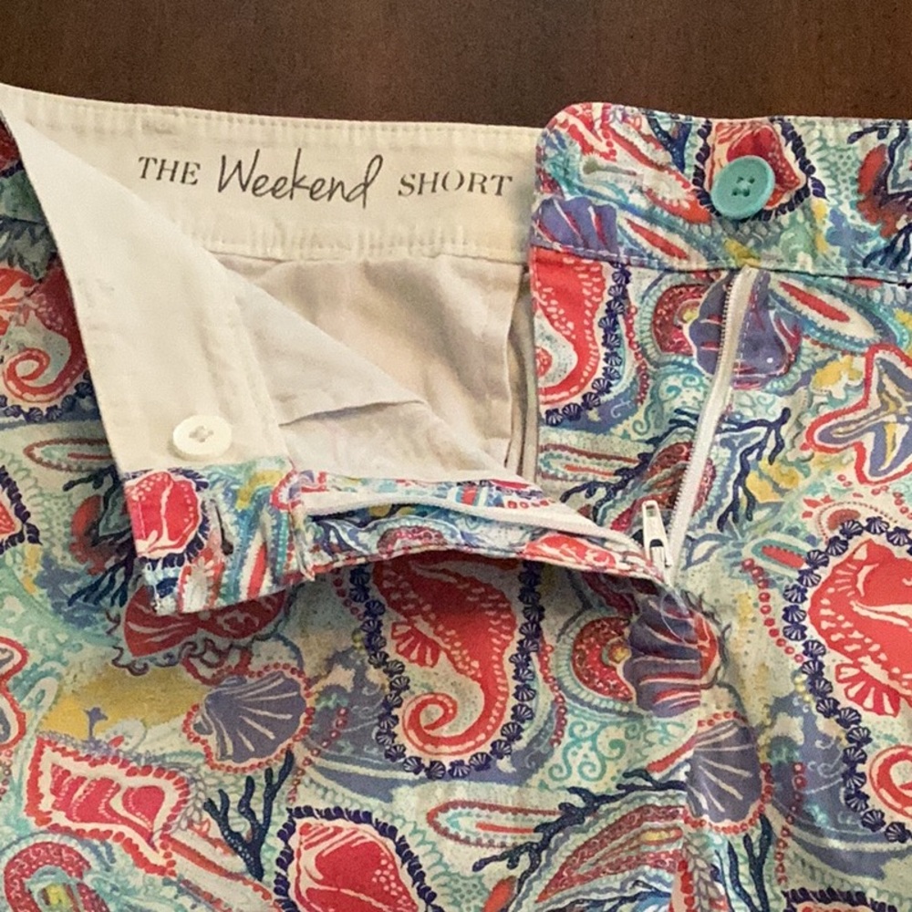 Talbots beach pattern women’s shorts, size 4 - Picture 3 of 6